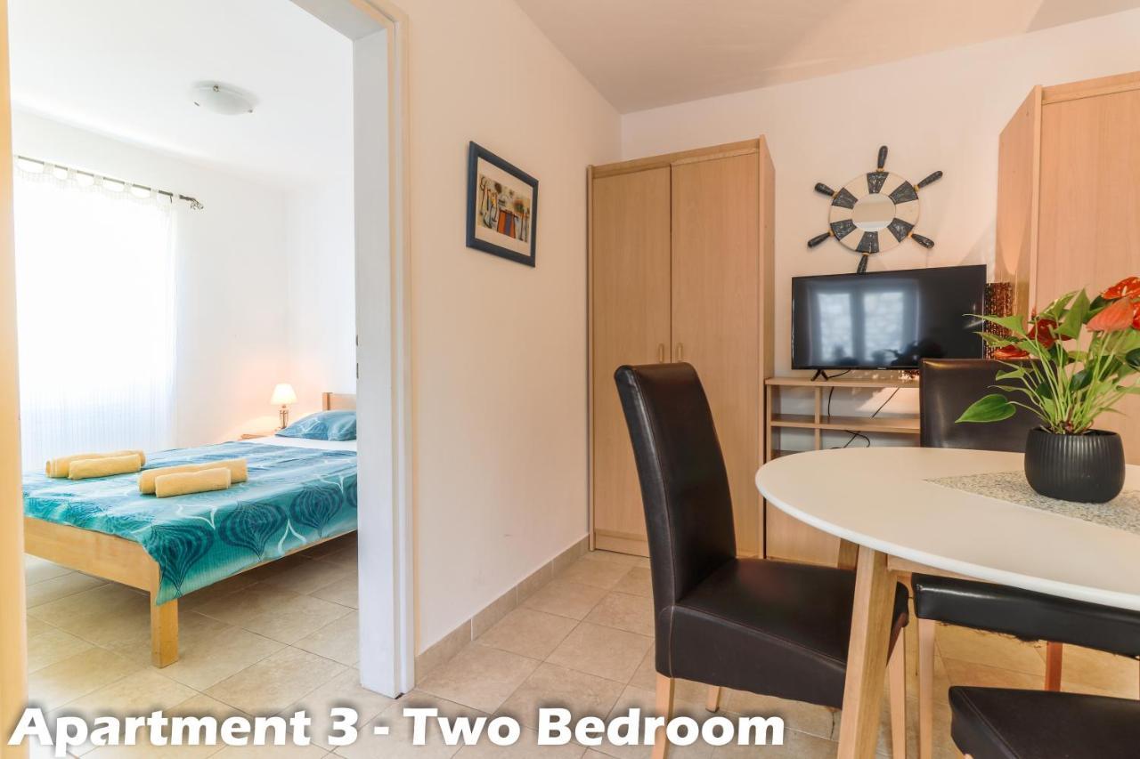 Art Apartments Vrsar Luaran gambar
