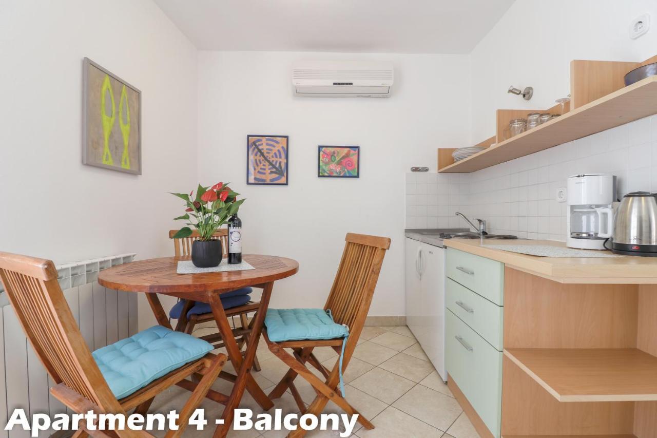 Art Apartments Vrsar Luaran gambar