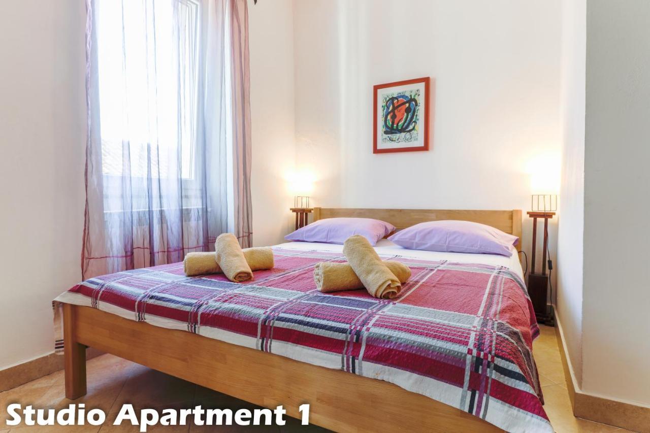 Art Apartments Vrsar Luaran gambar