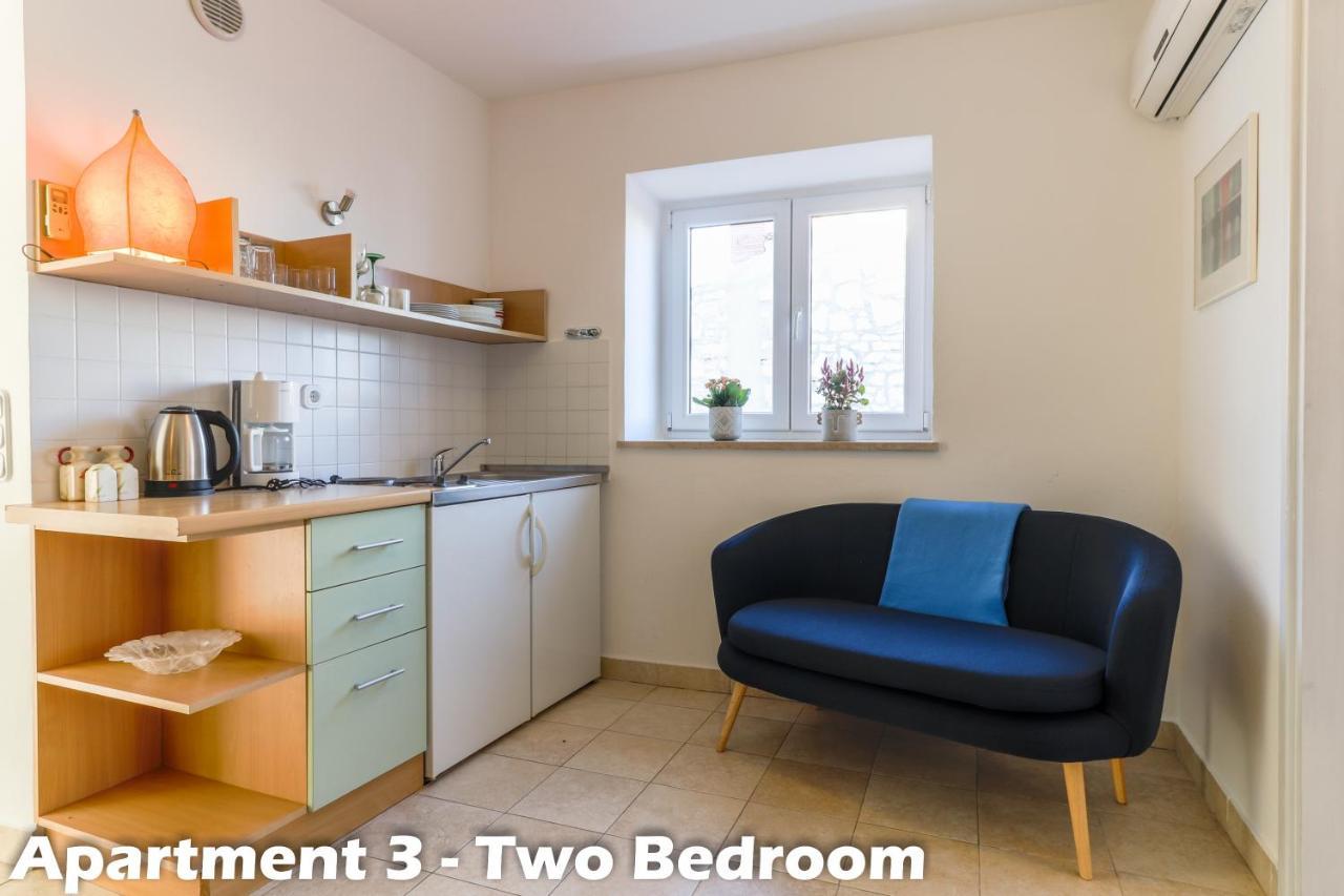 Art Apartments Vrsar Luaran gambar