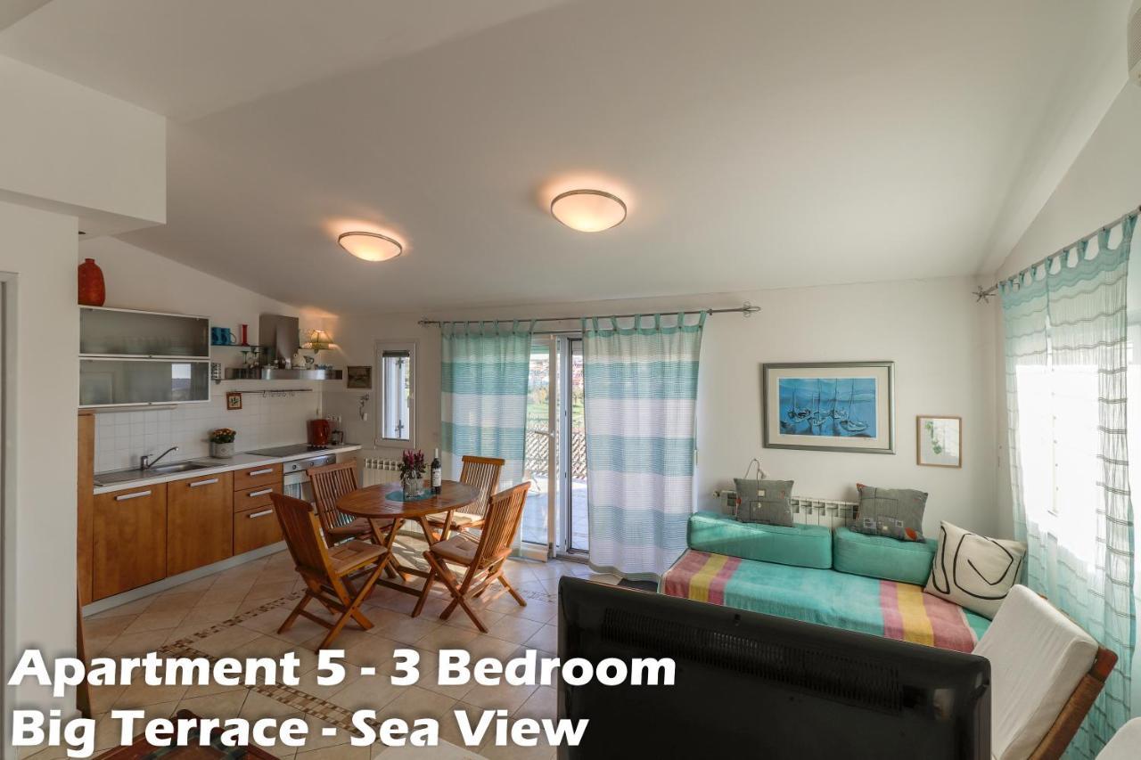 Art Apartments Vrsar Luaran gambar
