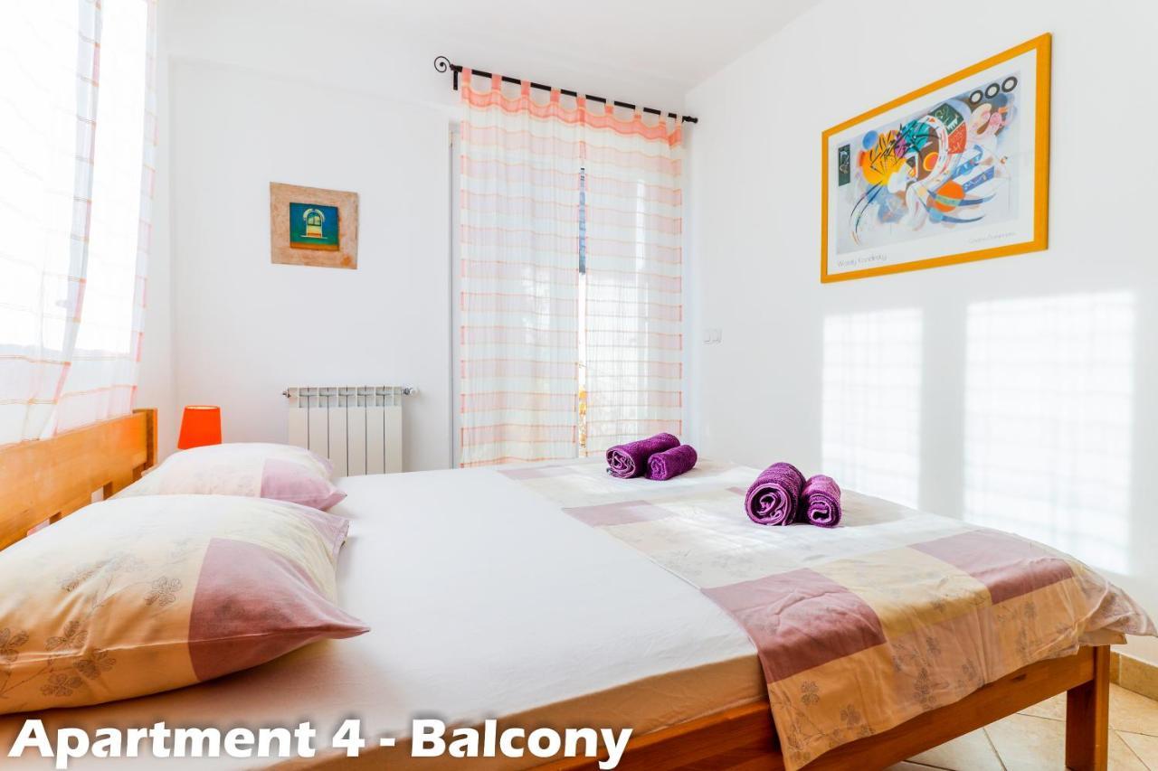 Art Apartments Vrsar Luaran gambar