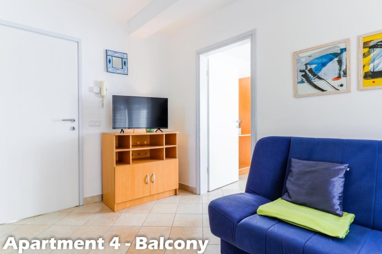 Art Apartments Vrsar Luaran gambar