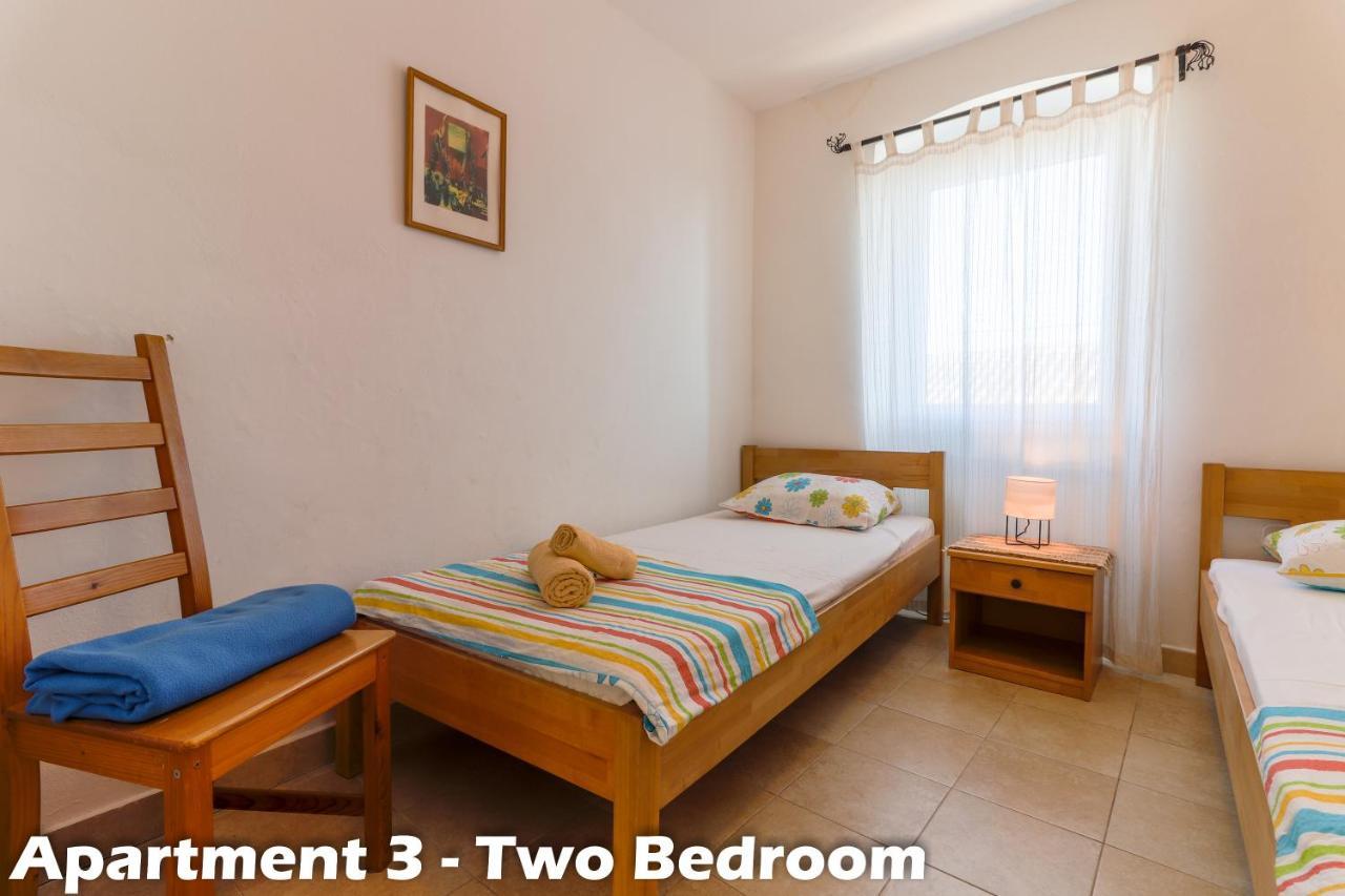 Art Apartments Vrsar Luaran gambar